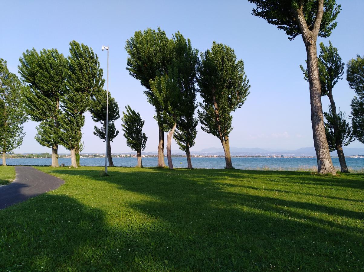 Villa Elisea Sirmione Exterior photo